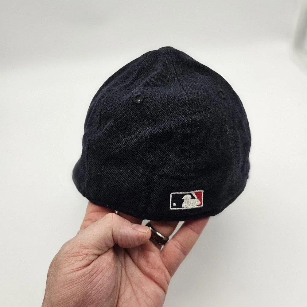 Vintage Cleveland Indians Hat Cap Fitted Mens 7 Navy MLB Baseball New Era 90s